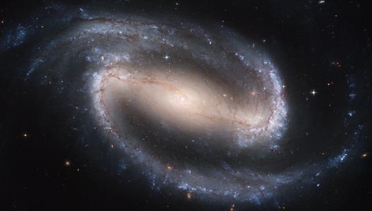 Spiralna galaksija snimljena teleskopom Hubble