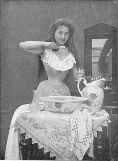Toothbrush1899Paris